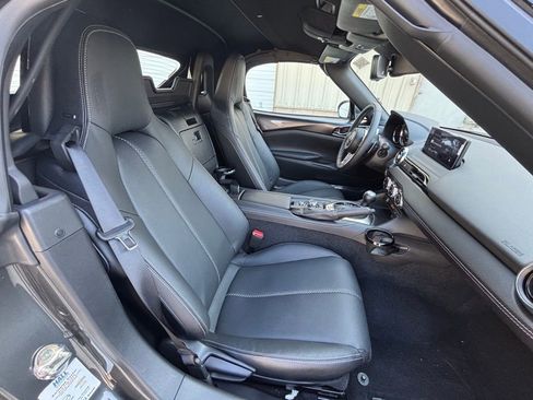New 2025 MAZDA MX-5 Miata Grand Touring w/ Appearance Package RWD image 13