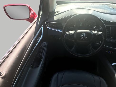 Used 2018 Buick Enclave Essence FWD image 5