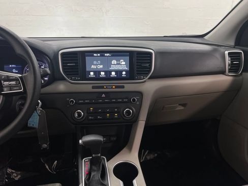 Used 2022 Kia Sportage LX FWD image 19