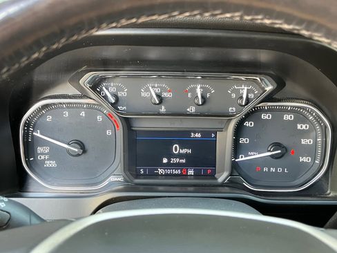 Used 2021 GMC Sierra 1500 Elevation w/ X31 Off-Road Package AWD/4WD image 19