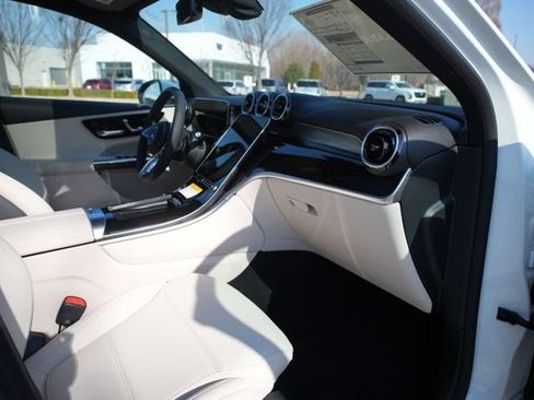 Used 2026 Mercedes-Benz GLC 300 image 15