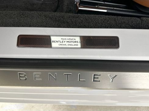 Used 2022 Bentley Flying Spur V8 AWD/4WD image 66