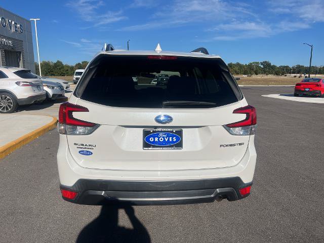Used 2021 Subaru Forester Premium AWD/4WD image 5