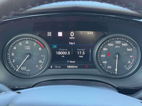 Used 2023 Cadillac XT6 Premium Luxury w/ Technology Package AWD/4WD image 28