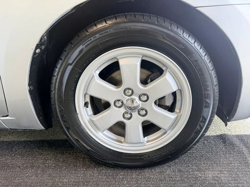 Used 2007 Toyota Prius w/ Pkg 2 FWD image 15