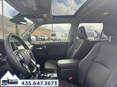 Used 2022 Toyota 4Runner TRD Off-Road Premium image 10