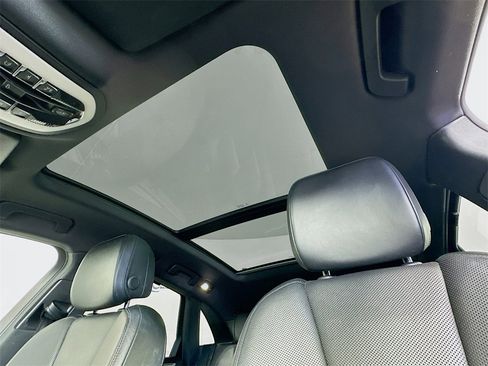 Used 2017 Porsche Macan S image 27