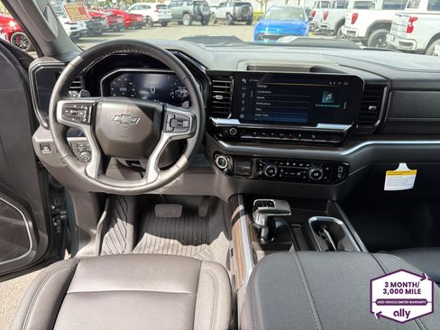 Used 2026 Chevrolet Silverado 1500 LT Trail Boss w/ Safety Package AWD/4WD image 12