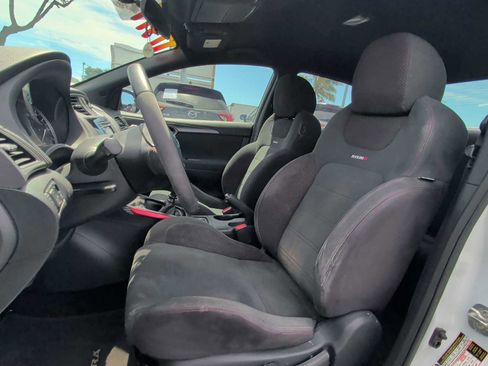 Used 2017 Nissan Sentra NISMO w/ NISMO Premium Package FWD image 13