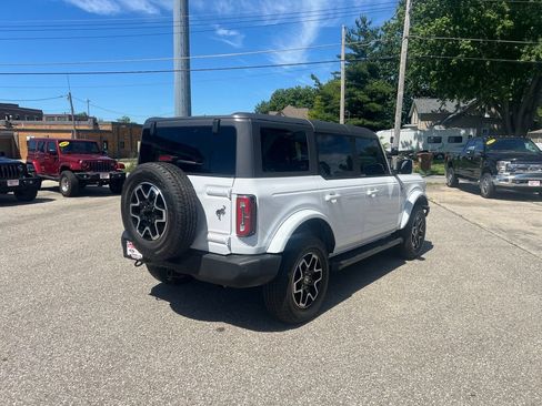 Used 2024 Ford Bronco Outer Banks AWD/4WD image 6