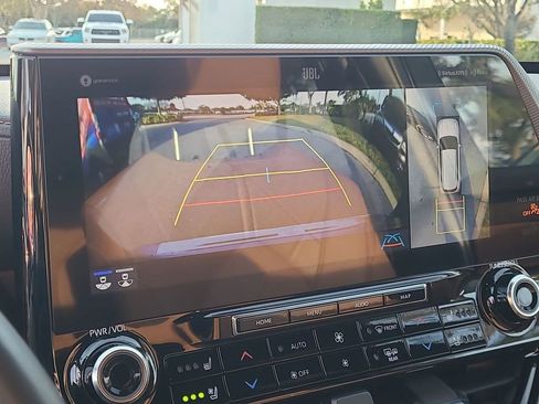 Used 2021 Toyota Highlander Platinum image 29