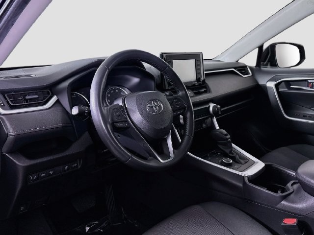 Used 2022 Toyota RAV4 XLE w/ Convenience Package AWD/4WD image 9
