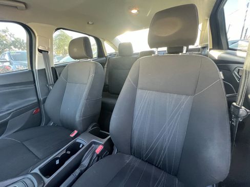 Used 2018 Ford Focus S image 11