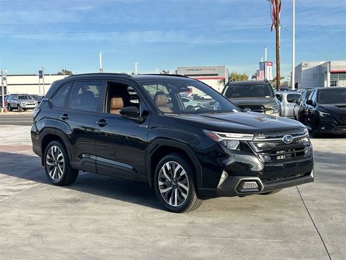 New 2025 Subaru Forester Touring image 2