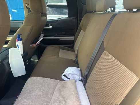 Used 2017 Toyota Tundra SR5 image 18