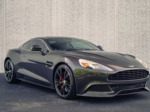 Used 2014 Aston Martin Vanquish Coupe RWD image 25