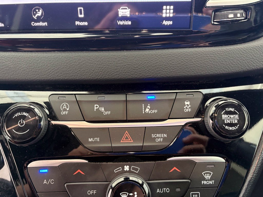 Used 2025 Chrysler Pacifica Select FWD image 13