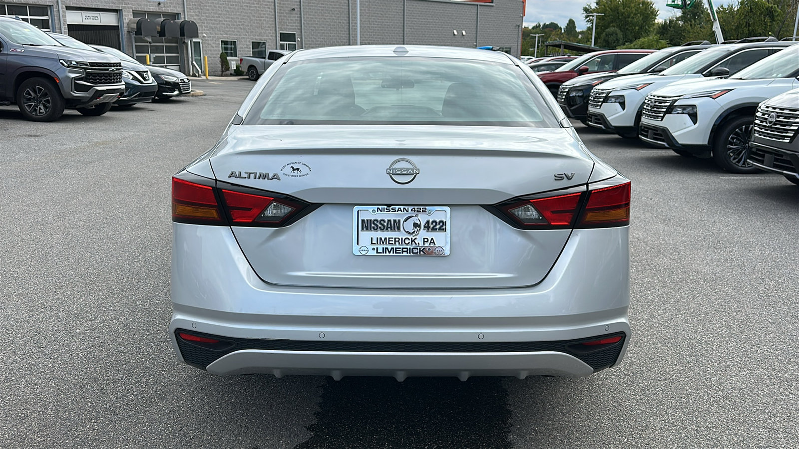 Used 2024 Nissan Altima 2.5 SV FWD image 5