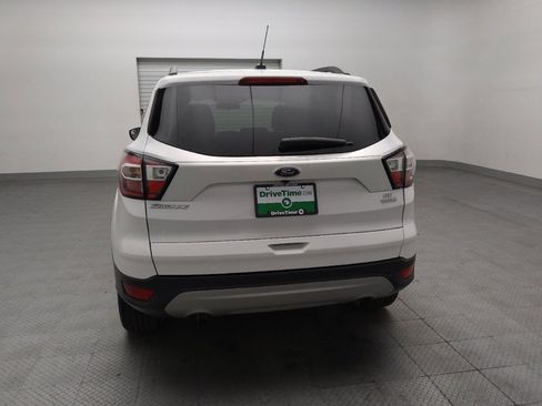Used 2018 Ford Escape SE FWD image 6
