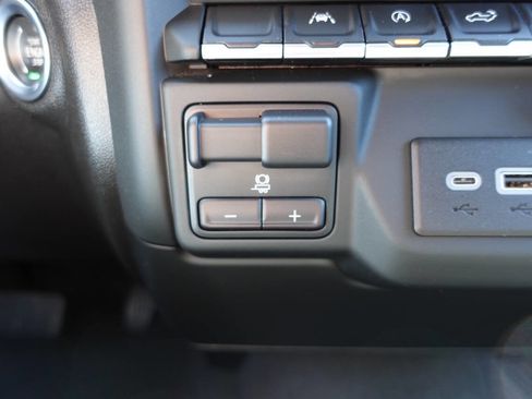 Used 2024 GMC Sierra 1500 Pro w/ Graphite Edition AWD/4WD image 46