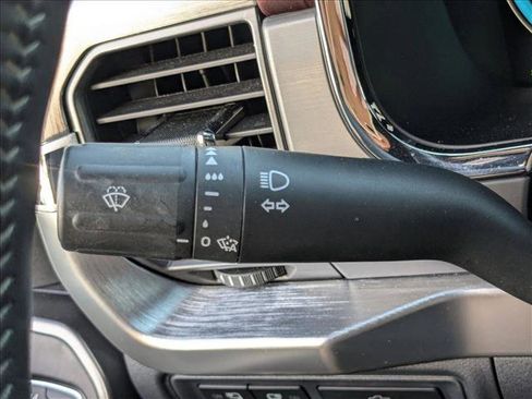 Used 2021 Ford F150 Lariat AWD/4WD image 6
