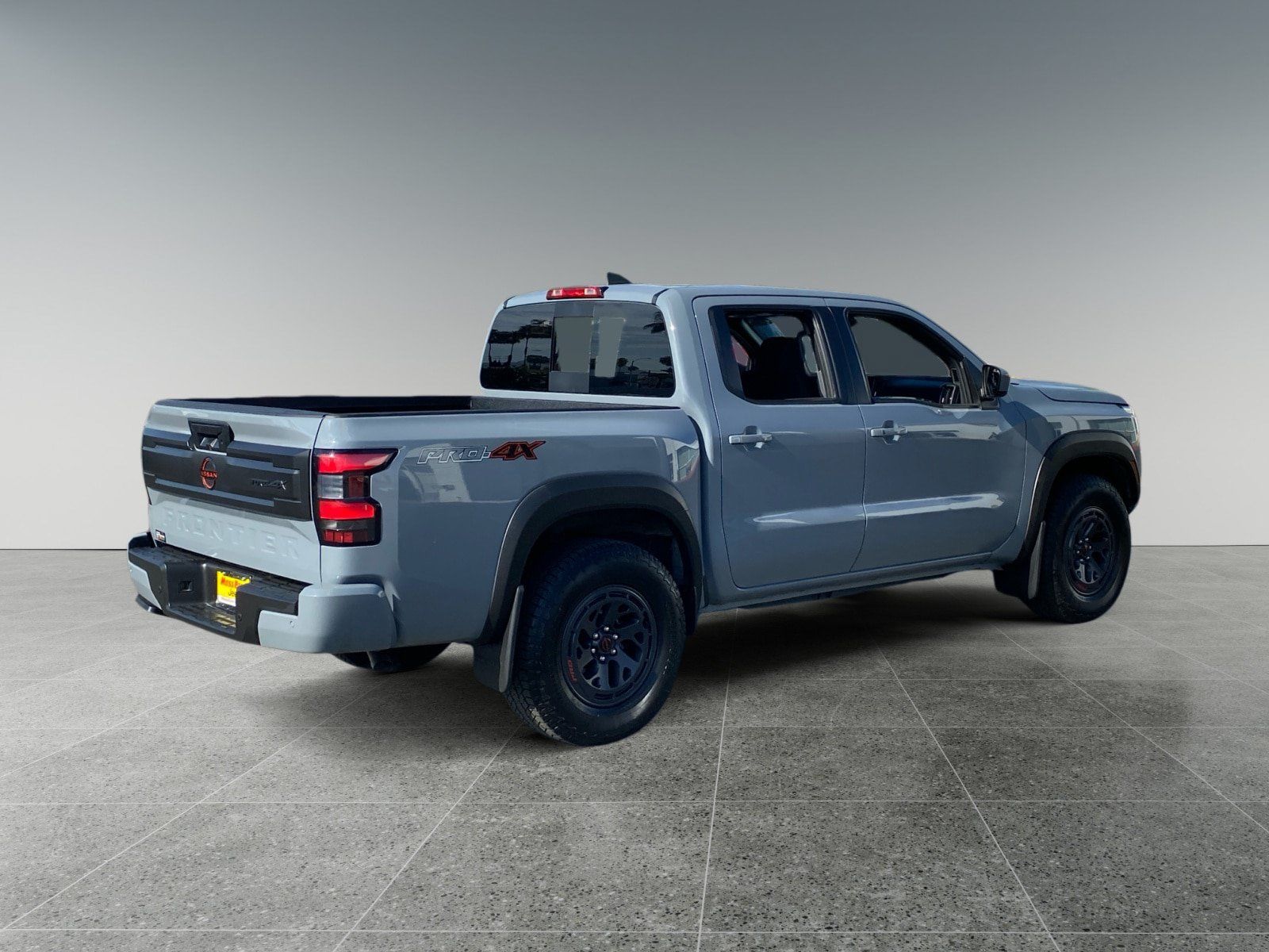 Used 2025 Nissan Frontier PRO-4X AWD/4WD image 5
