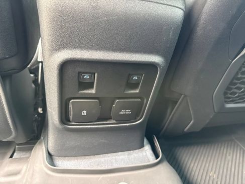 Used 2022 Ford Bronco Black Diamond AWD/4WD image 11