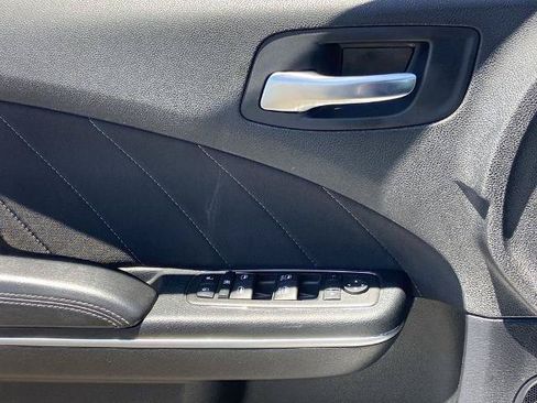 Used 2023 Dodge Charger SXT RWD image 18