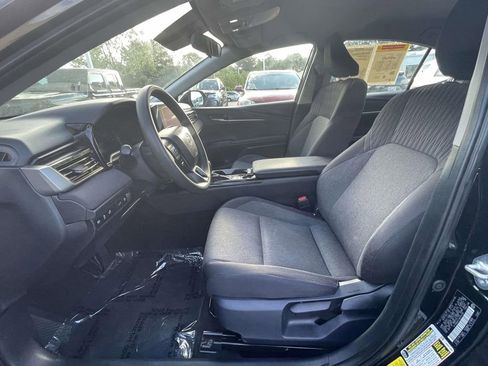 Used 2025 Toyota Camry LE image 19