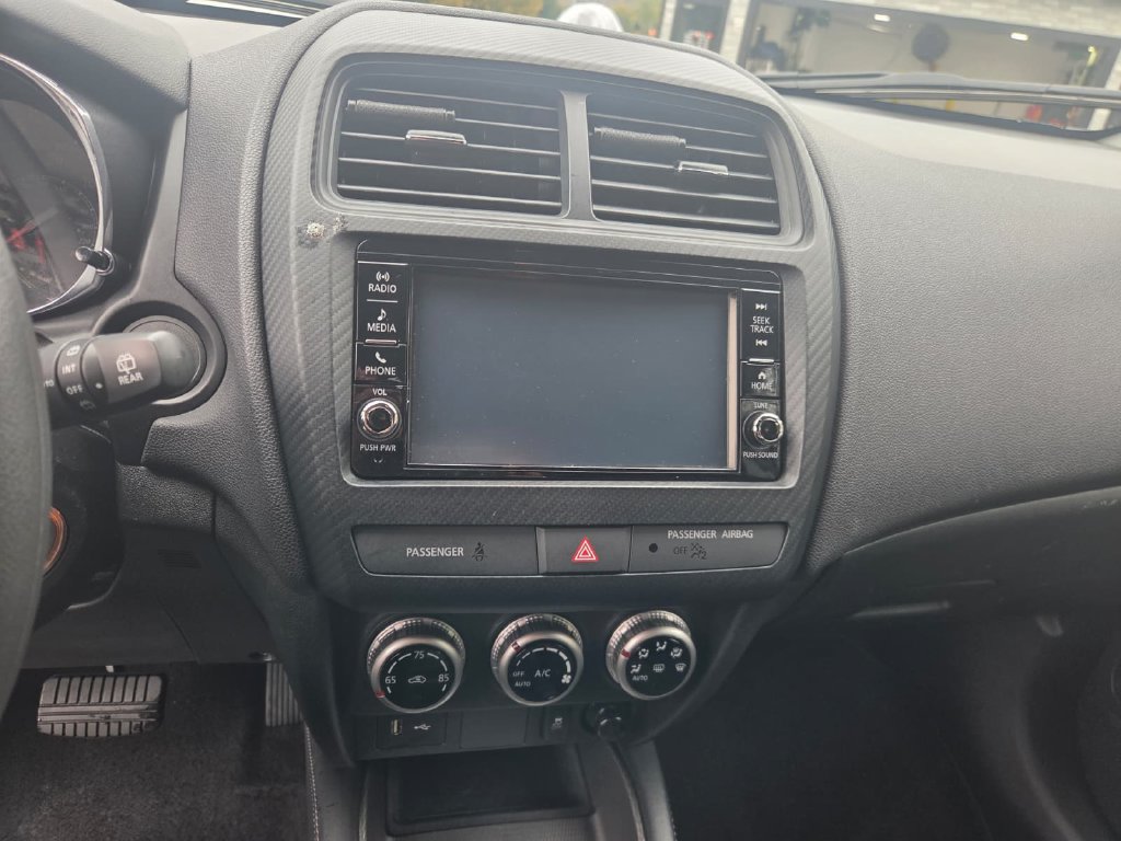 Used 2025 Mitsubishi Outlander Sport ES AWD/4WD image 12