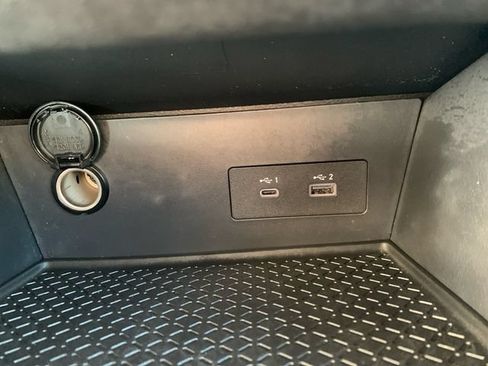 Used 2025 Nissan Pathfinder S AWD/4WD image 32