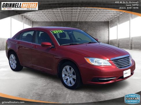 Used 2013 Chrysler 200 Touring FWD image 3