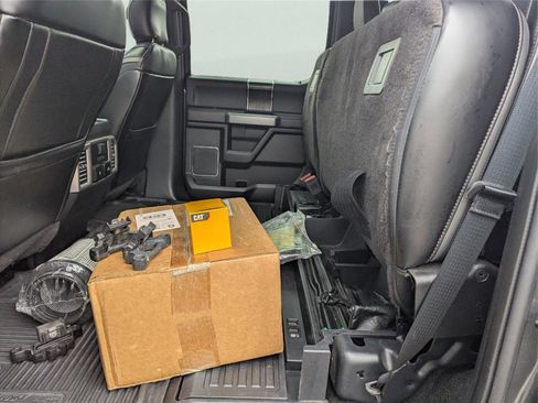 Used 2018 Ford F350 Platinum w/ Platinum Ultimate Package image 11