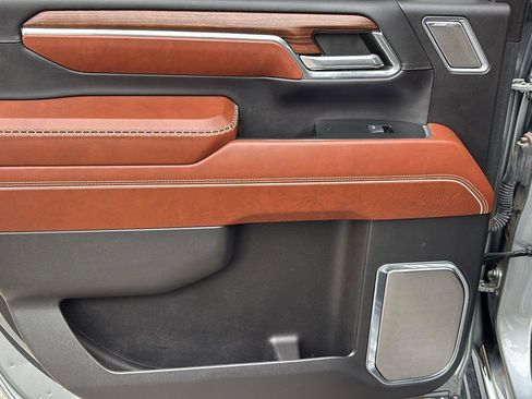 Certified 2024 GMC Sierra 2500 Denali Ultimate w/ Max Trailering Package image 19