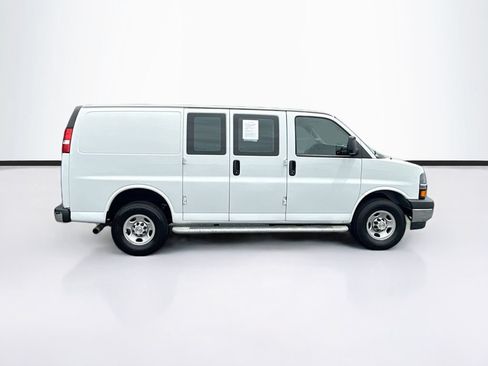 Used 2024 Chevrolet Express 2500 w/ Driver Convenience Package RWD image 10