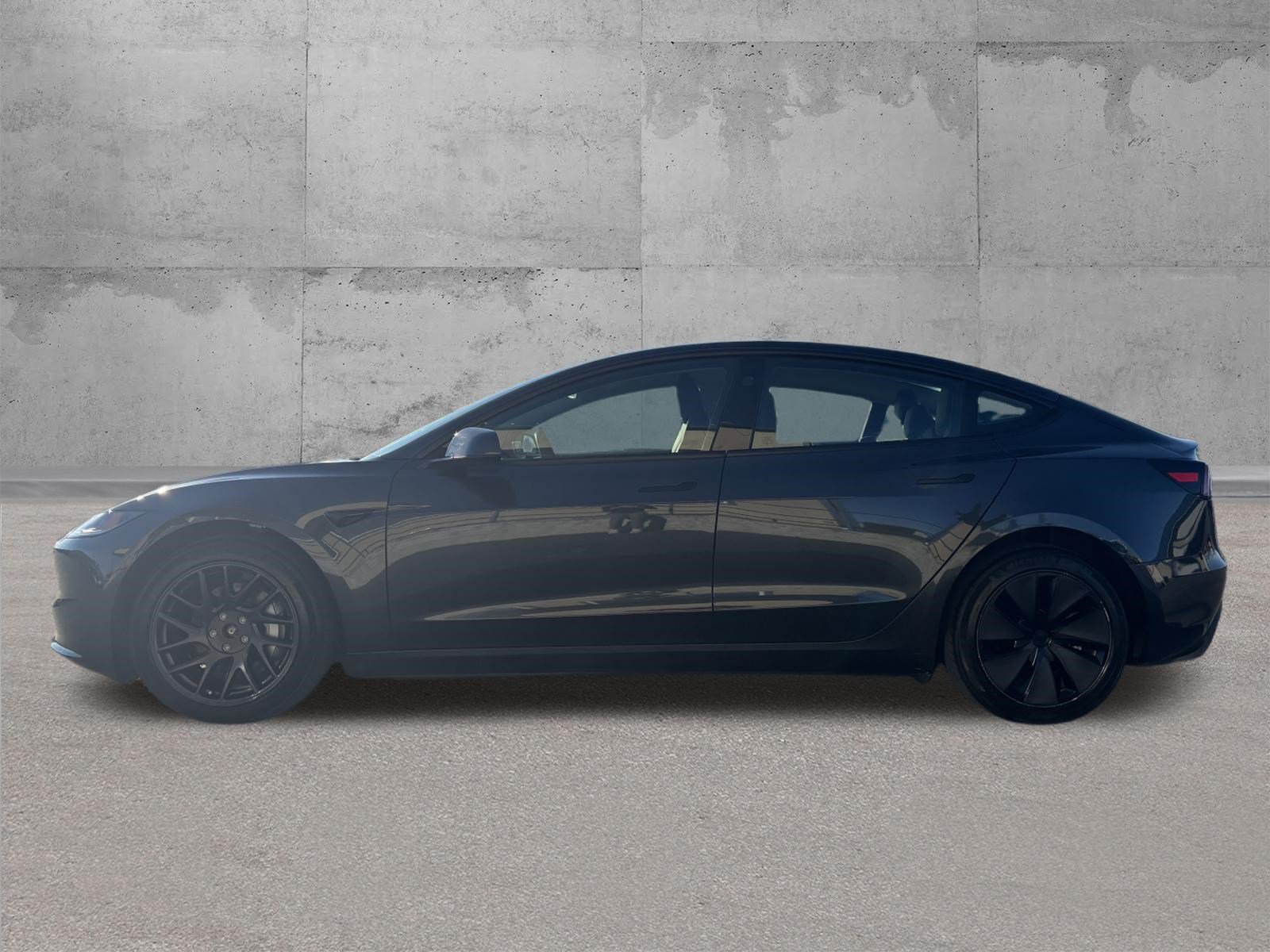 Used 2025 Tesla Model 3 Long Range AWD/4WD image 4