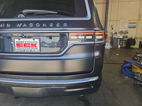 Used 2024 Jeep Grand Wagoneer Series III w/ Quick Order Packagew 28T AWD/4WD image 35