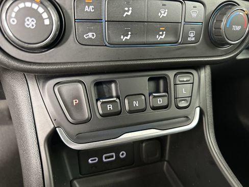 Used 2019 GMC Terrain SLE FWD image 18