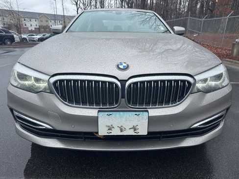 Used 2019 BMW 530i xDrive w/ Luxury Package image 2