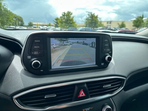 Used 2020 Hyundai Santa Fe SE FWD image 24