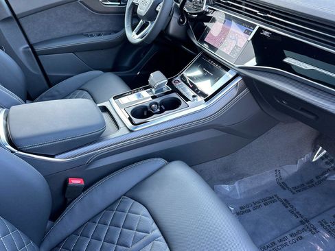 New 2026 Audi SQ8 Premium Plus image 15