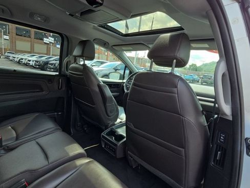 Used 2023 Honda Odyssey Touring image 18