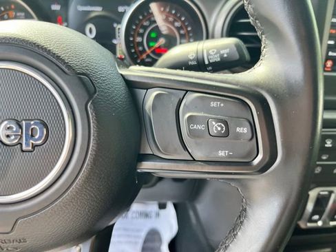 Used 2022 Jeep Wrangler Sport AWD/4WD image 26
