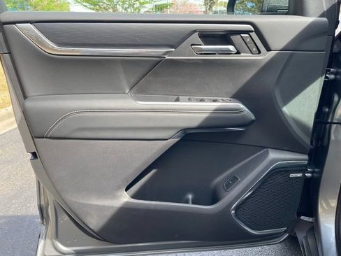 New 2026 GMC Acadia Elevation w/ Black Edition FWD image 18