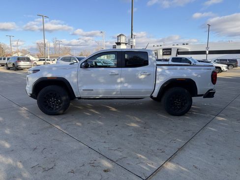 New 2026 GMC Canyon Elevation w/ Convenience Package image 8
