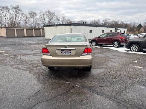 Used 2006 Toyota Camry LE image 4