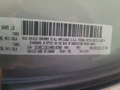 Used 2017 Chrysler Pacifica Touring FWD image 33
