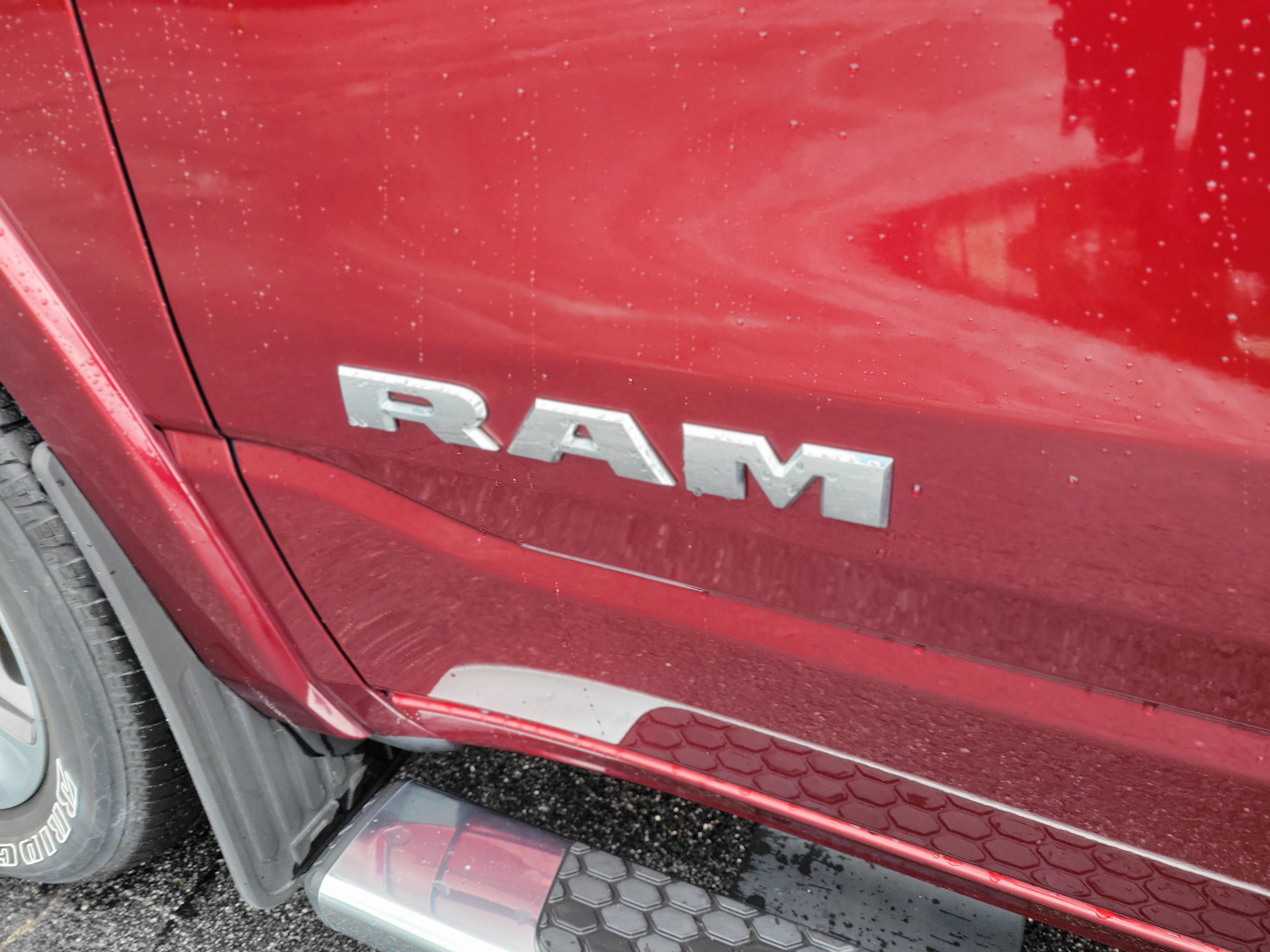 Used 2022 RAM 1500 Laramie AWD/4WD image 15