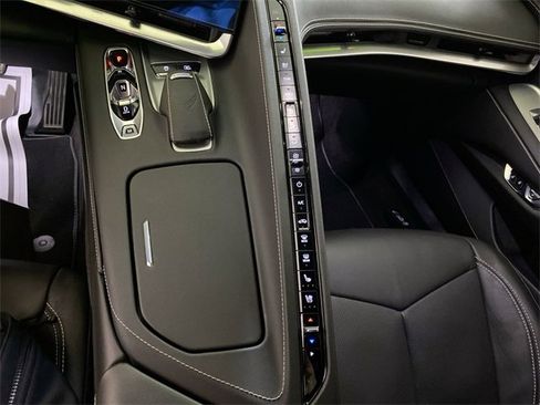 Used 2023 Chevrolet Corvette Stingray w/ Battery Protection Package image 30