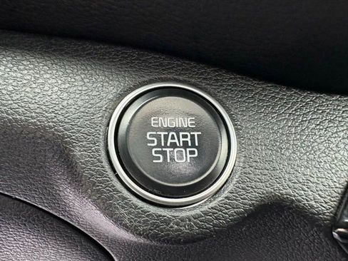 Used 2025 Kia K4 EX FWD image 21